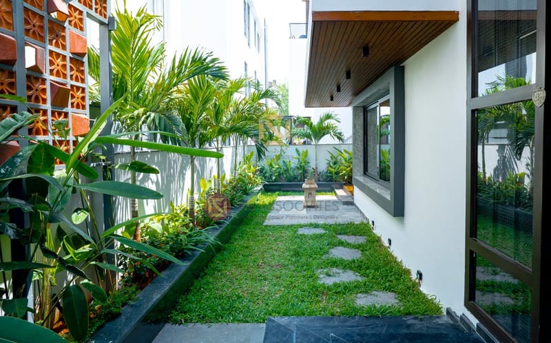 MR. Bijay Sonthalia’s Residence photo 1